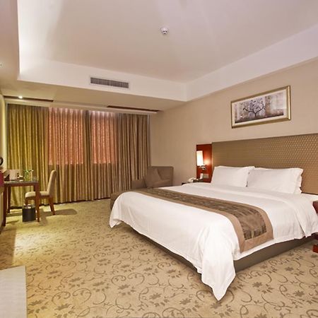 Oriental Shine Hotel Shenzhen Exterior foto